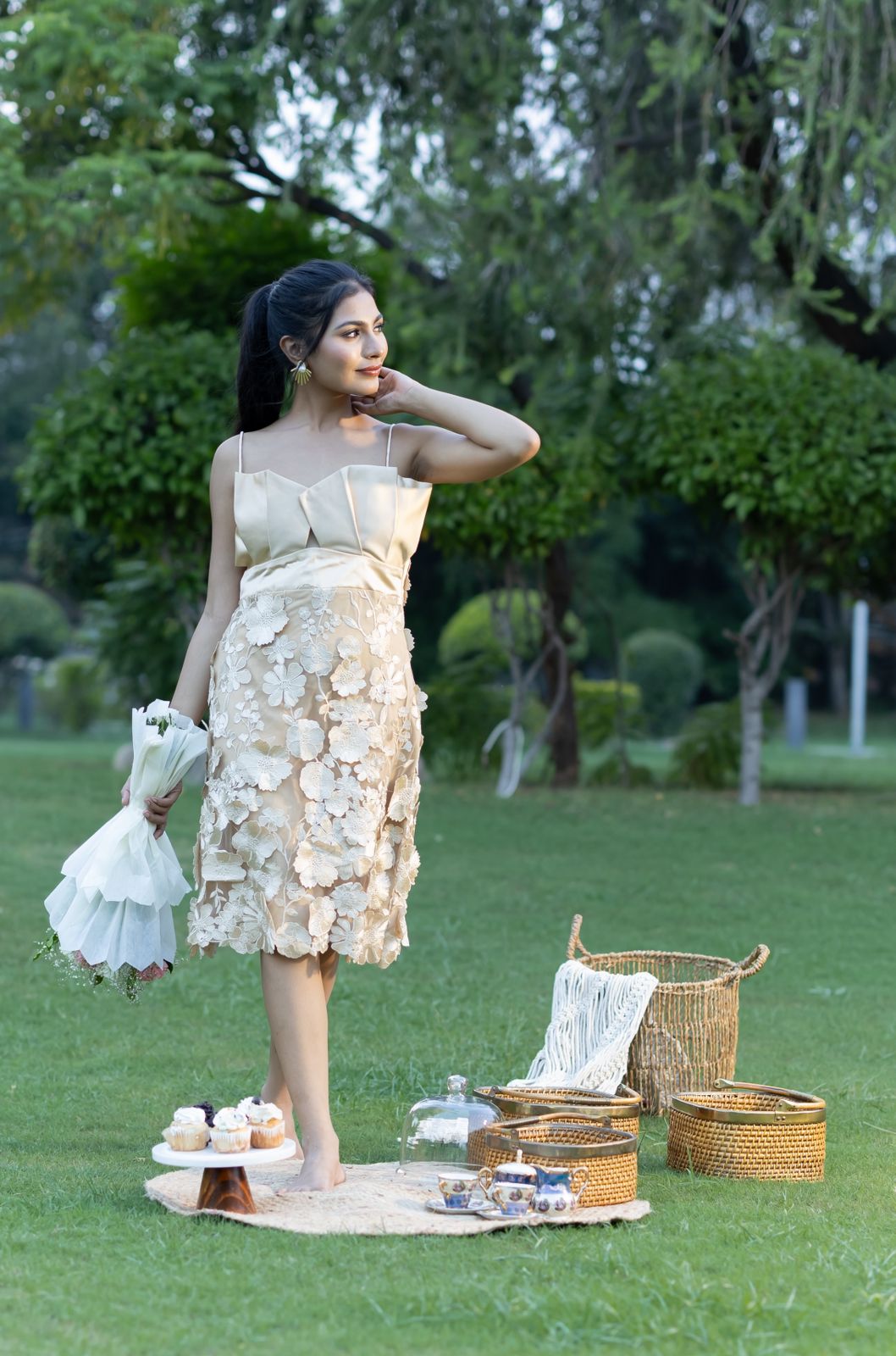 Three-pleated dress
